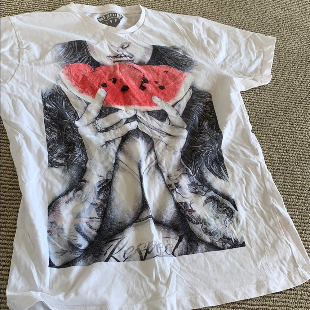 T shirt